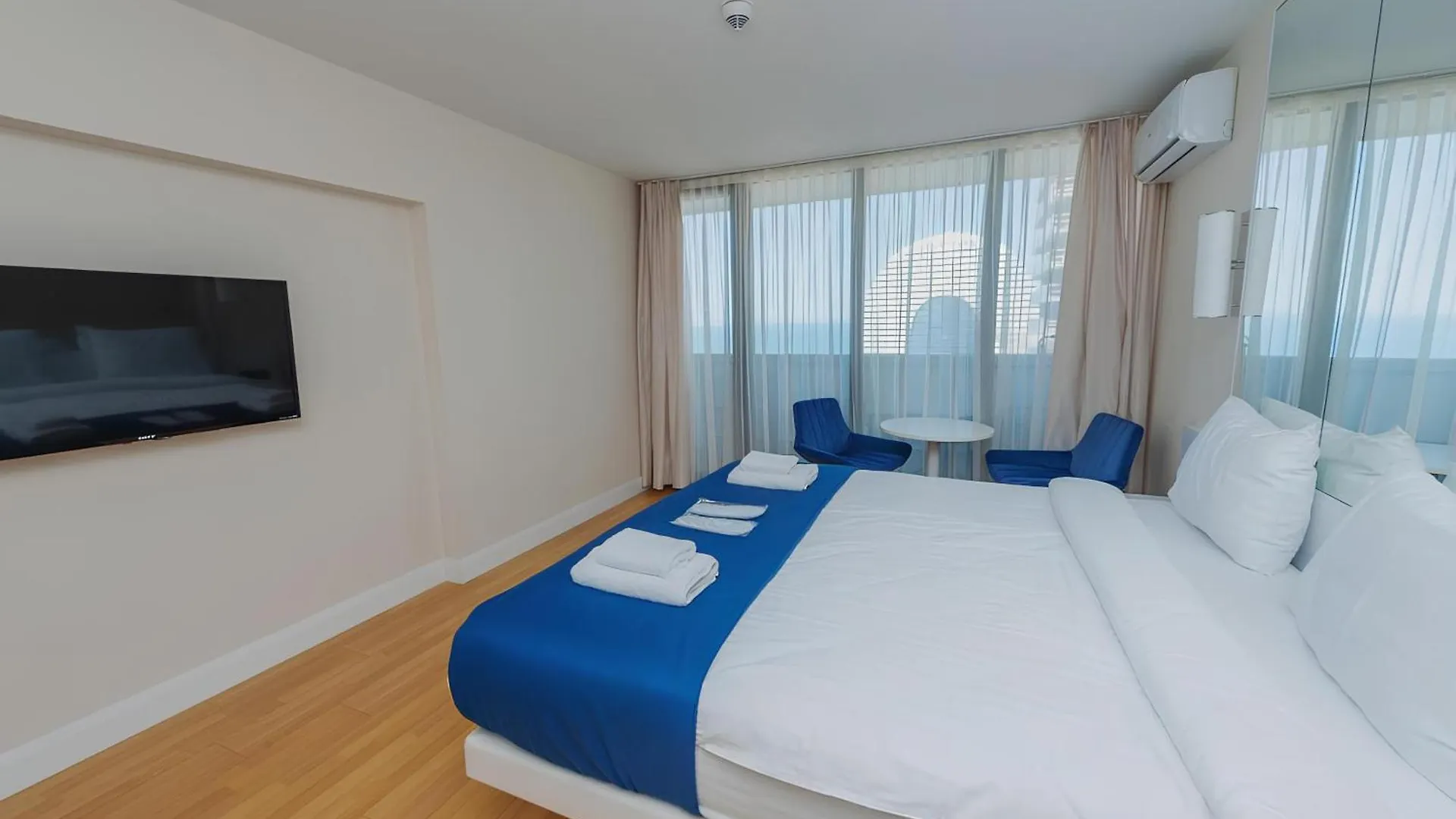 Batumi Orbi Aparthotel Sea Wiew 0*,