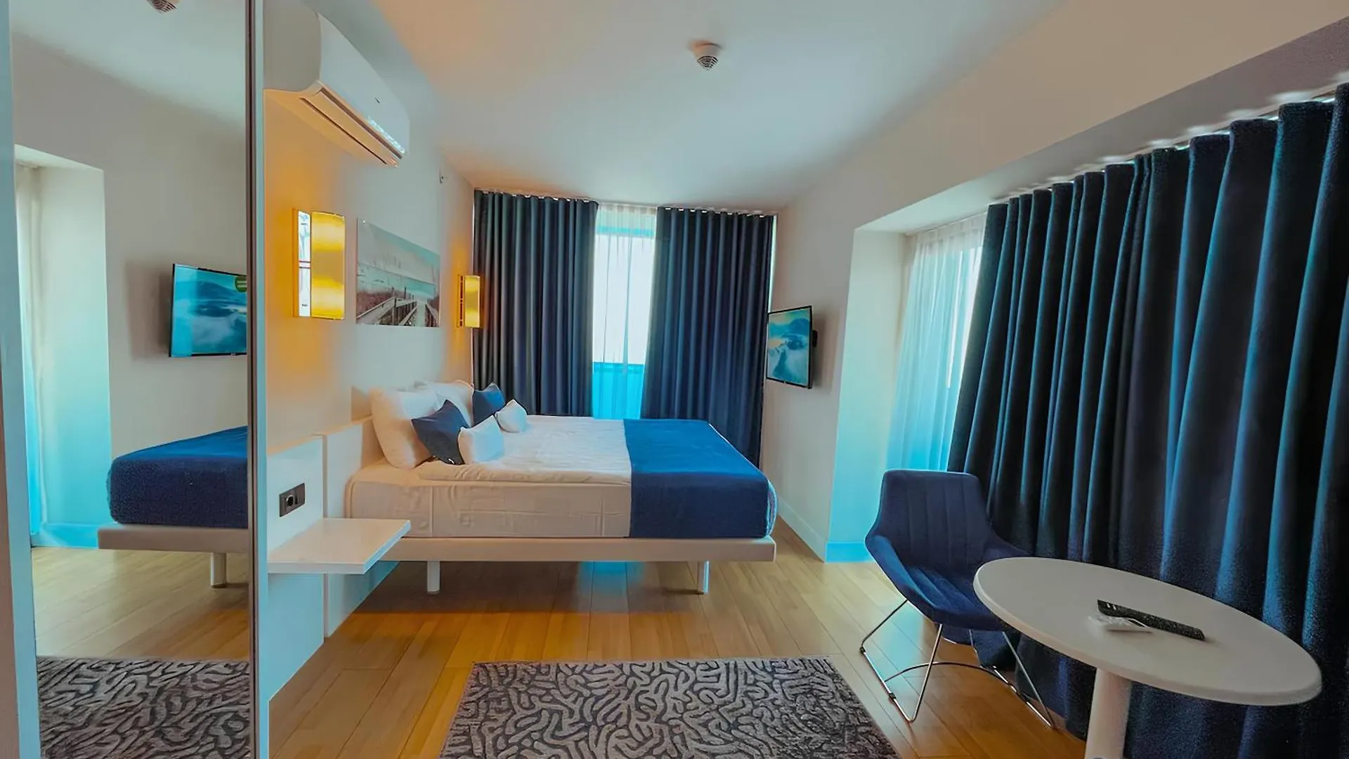 Batumi Orbi Aparthotel Sea Wiew 0*,  جورجيا
